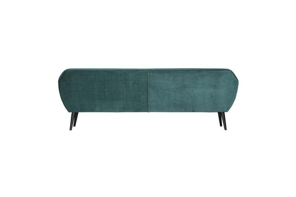 Upholstered in foam, Rocco promises a perfectly balanced welcome between softness and firmness