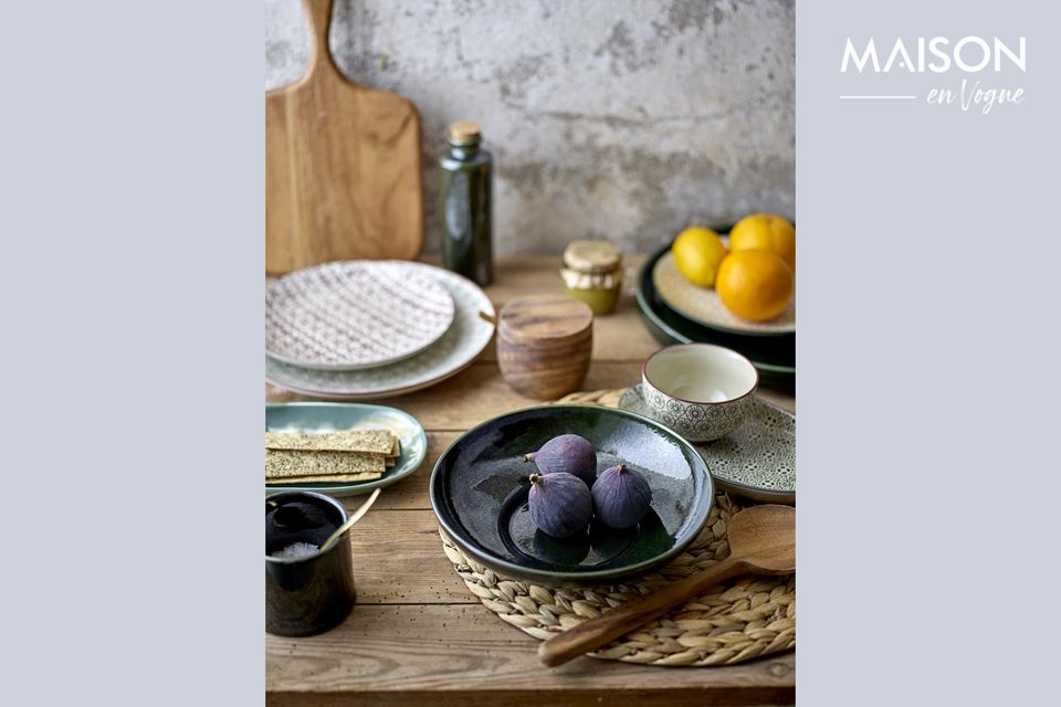 A cutting board signed Bloomingville in a cosy spirit