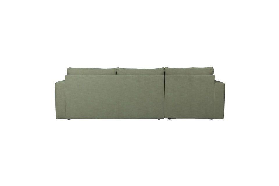 With removable back cushions and an overall height of 87 cm