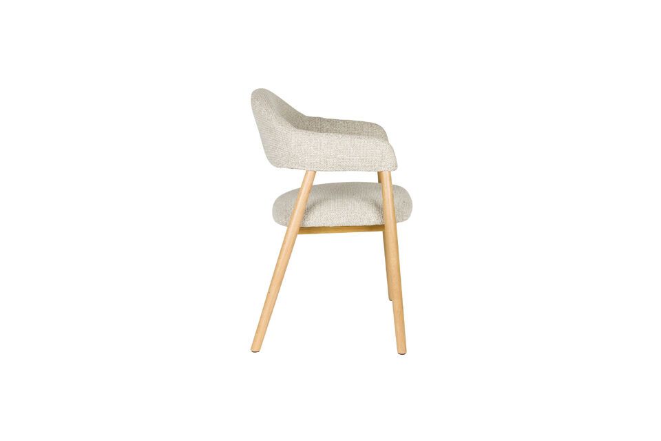 Whether in a refined Scandinavian ambience or a revisited rustic universe