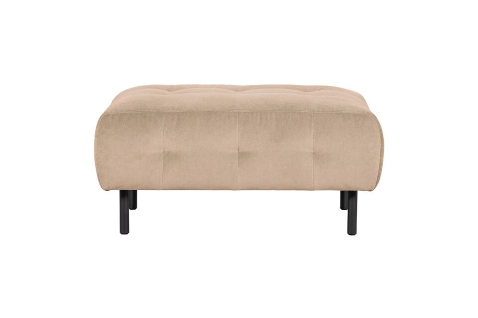 It features classic, clean sofa lines and makes its sofas a great value for any interior