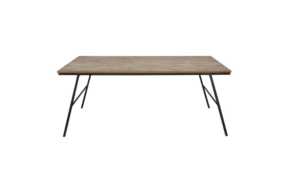 Chehoma\'s Market table offers you the opportunity to test the chic and rustic style with a teak