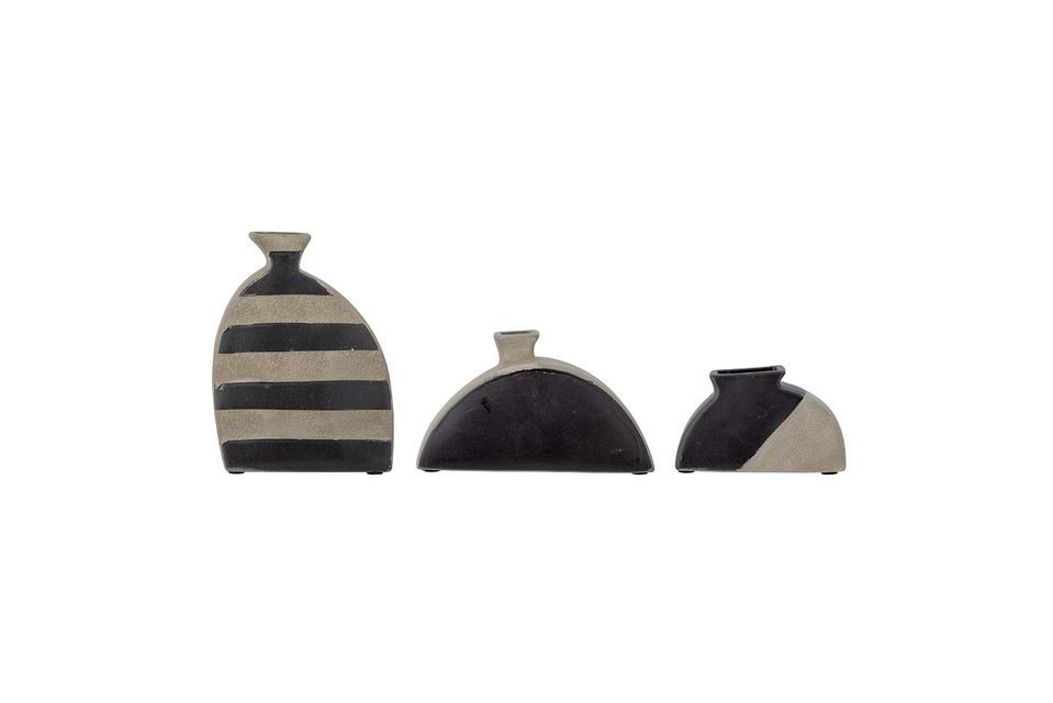 Nezha black terracotta vases Bloomingville