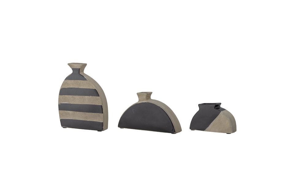 Nezha black terracotta vases - 6