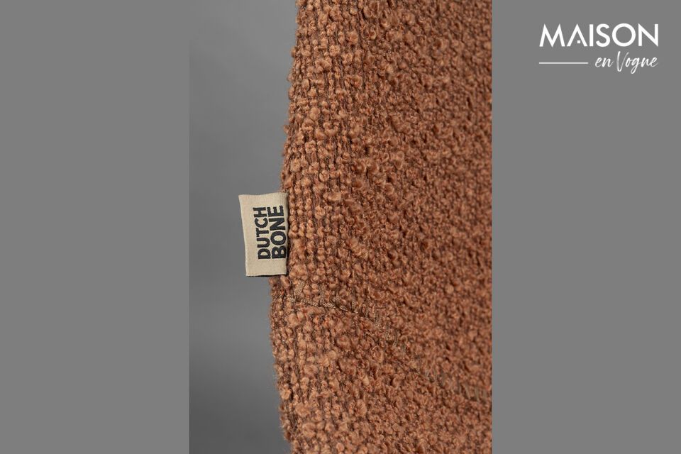 5 cm) make it a perfect choice for creating convivial spaces