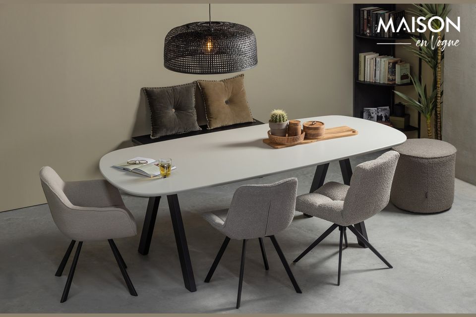 The original organic shape of this ash wood tabletop will allow you to quickly create a trendy and