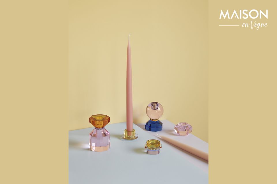 From the brand Gem, discover this small colored candlestick in crystal