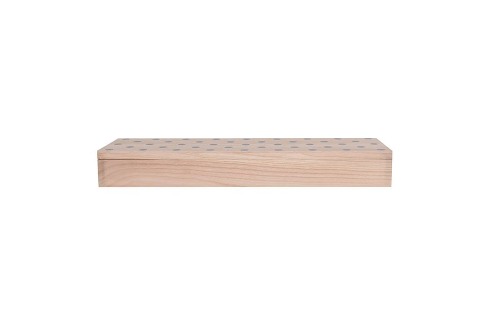 Made of very resistant wood from paulownia
