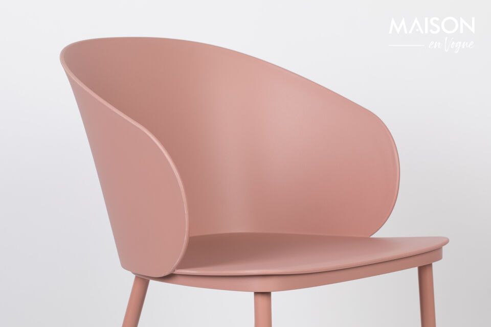 A cheerful but original chair for a contemporary style