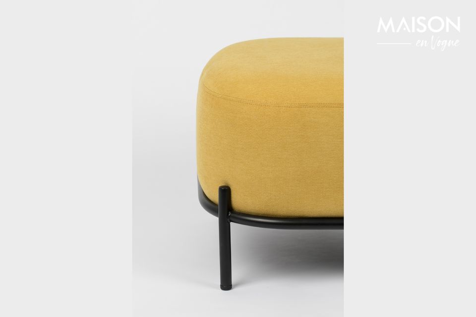 With its beautiful sunny colour, this footstool brings cheerfulness into your home