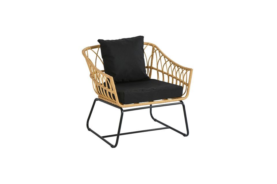 For extra seating in your home without forgetting to show off your chic side