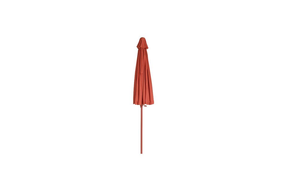 The Sunshine red polyester parasol is much more than a simple garden accessory