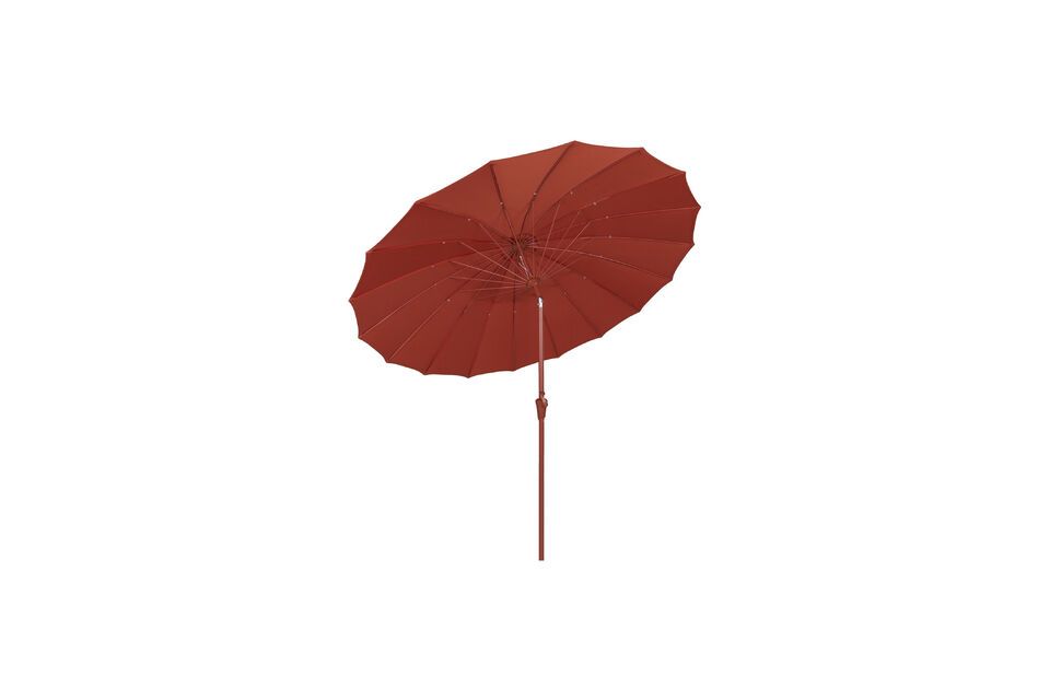 Its durable yet lightweight polyester material evokes a summery spirit