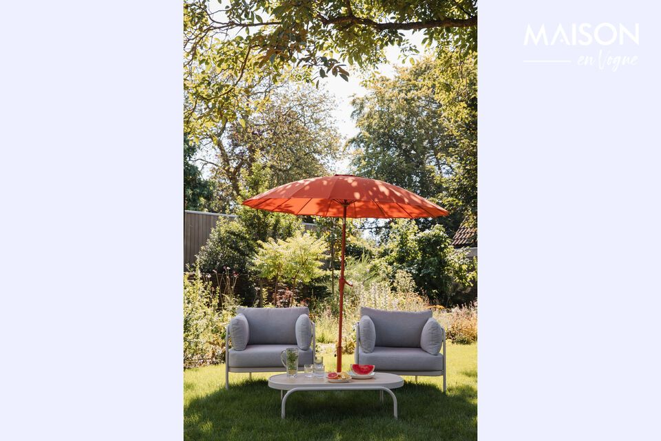 Colorful shadows for enchanting moments.