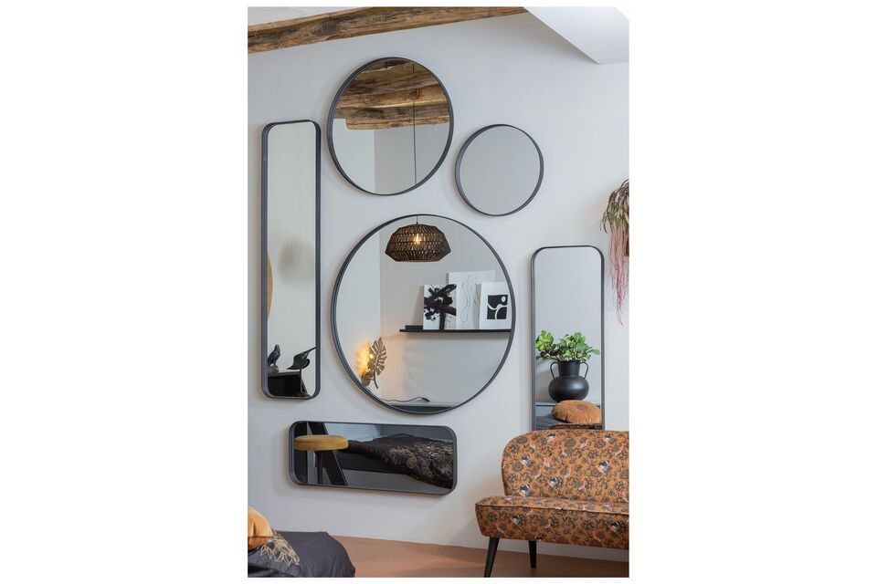 Round mirror with iron frame, industrial and sleek
