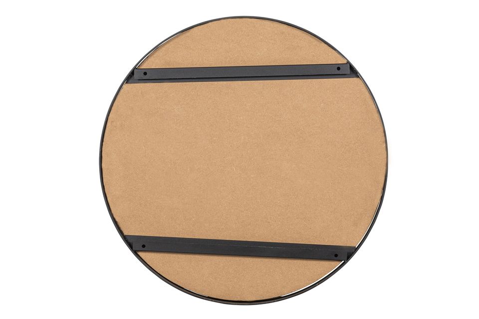 Made of MDF, it measures 80 cm in diameter for a thickness of 5 cm / It is from the collection WOOD