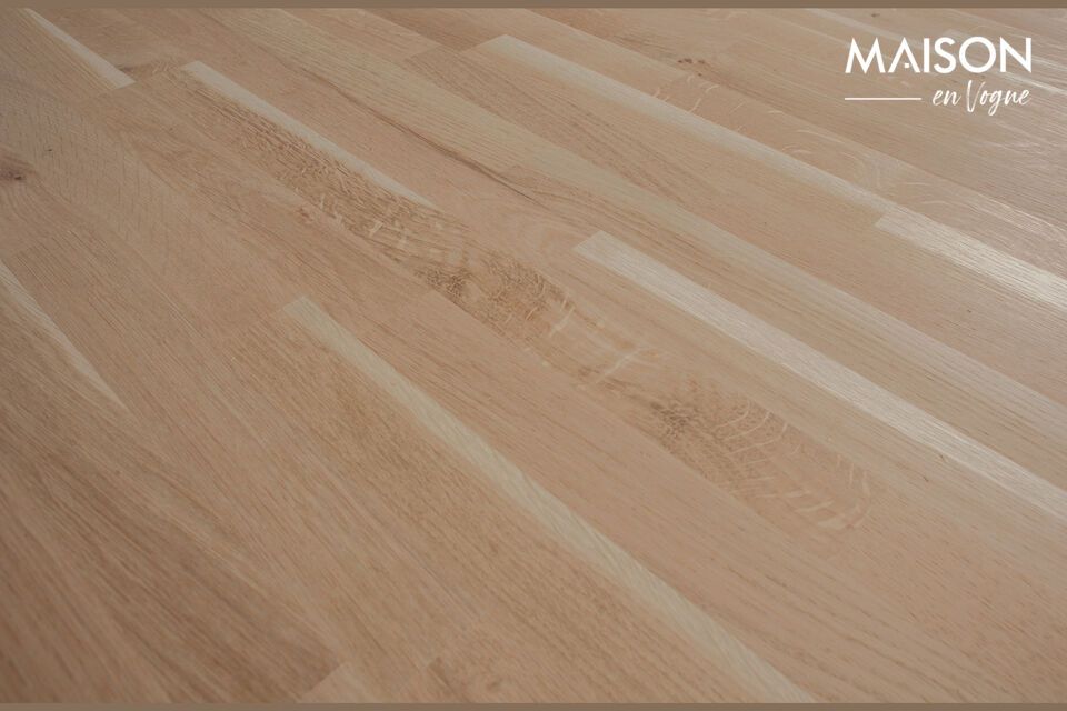 FSC-certified solid oak for a responsible and sustainable decoration