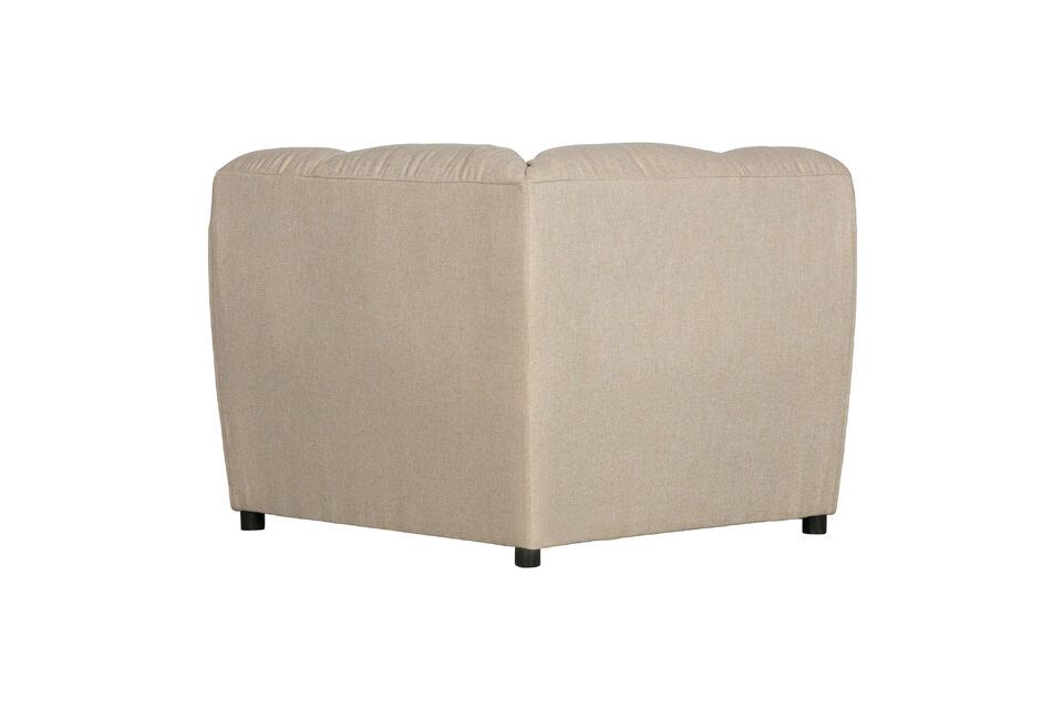 You can also combine the corner unit with the armchair and the 2-seater sofa to create a spacious