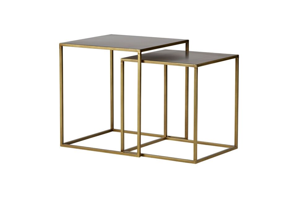The side tables are made entirely of metal, making them exceptionally strong and durable