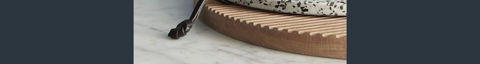 Material Details Set of 2 Monarch light oak round cutting boards