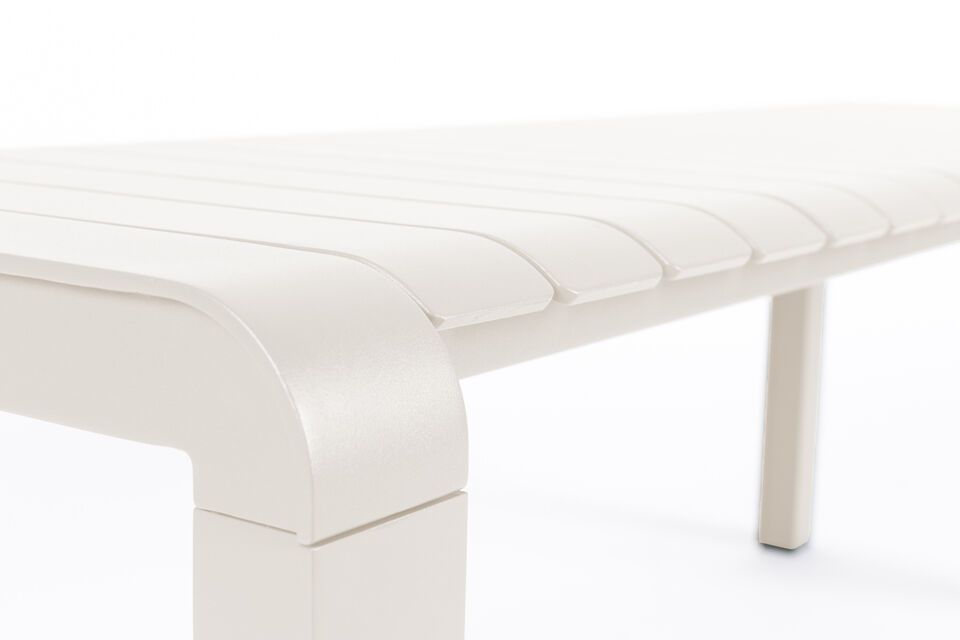 Whether used in conjunction with the Vondel table or as a stand-alone element