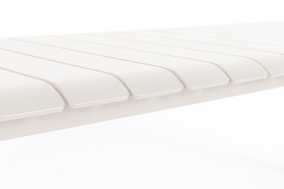 With its generous dimensions of 129