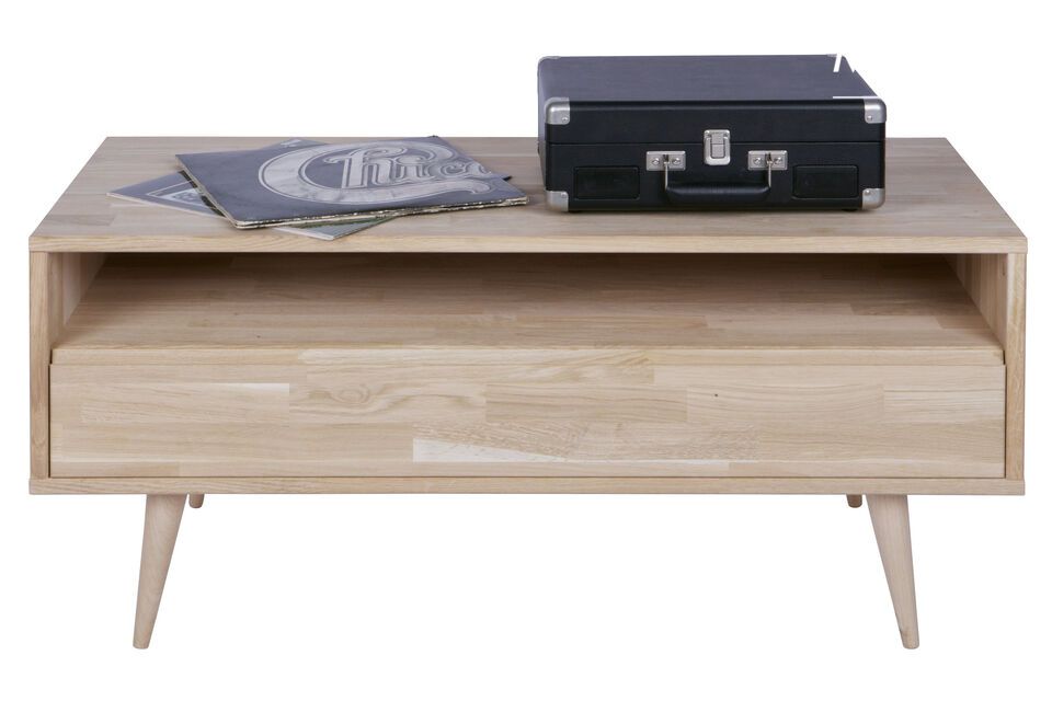 The WOOD Tygo solid oak TV stand is the perfect choice for retro style lovers