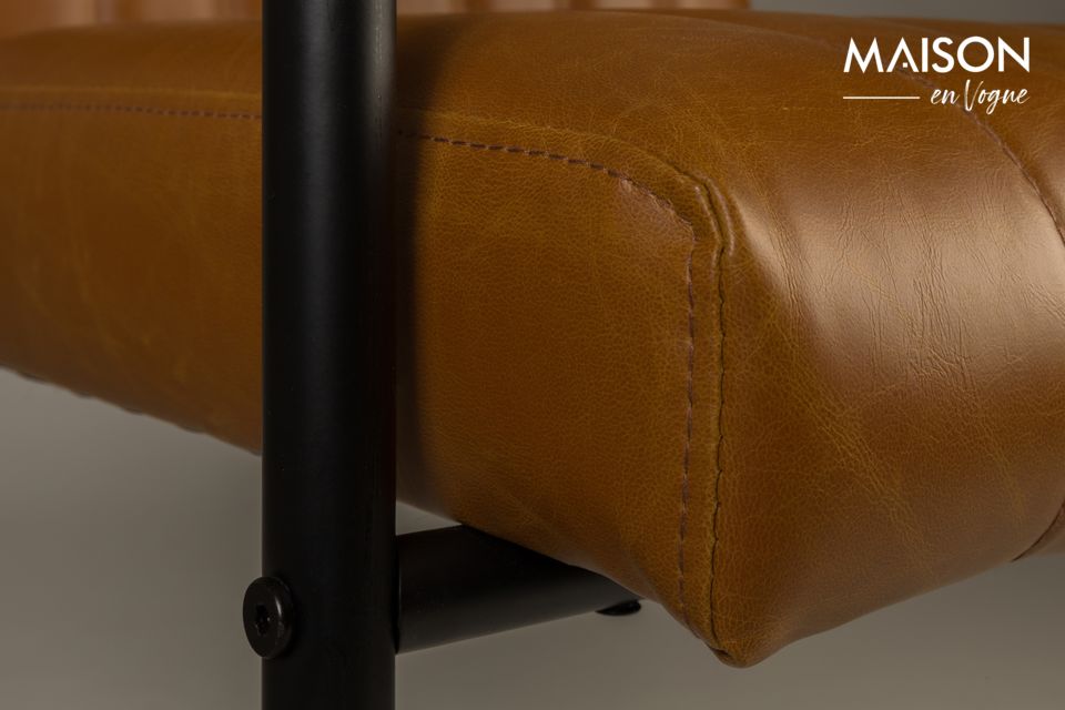 Stitched armchair in cognac - 10