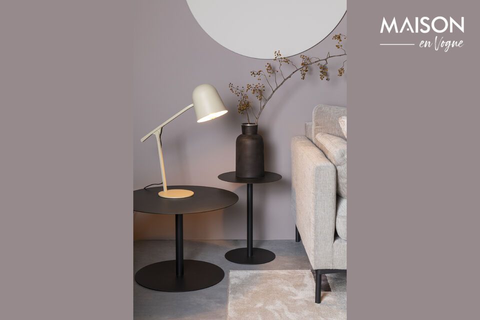 Discover the Lau table lamp