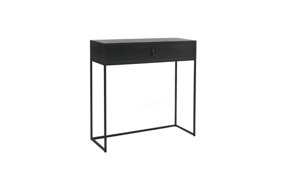 A sober and refined piece of furniture