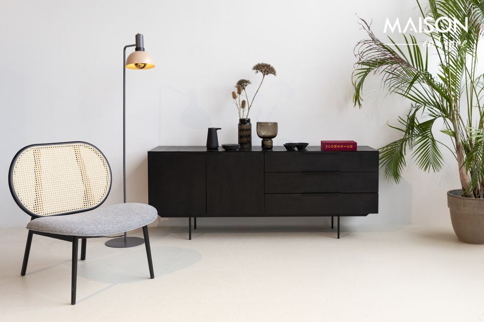 The black chain Travis sideboard is the ultimate asset of modern interiors