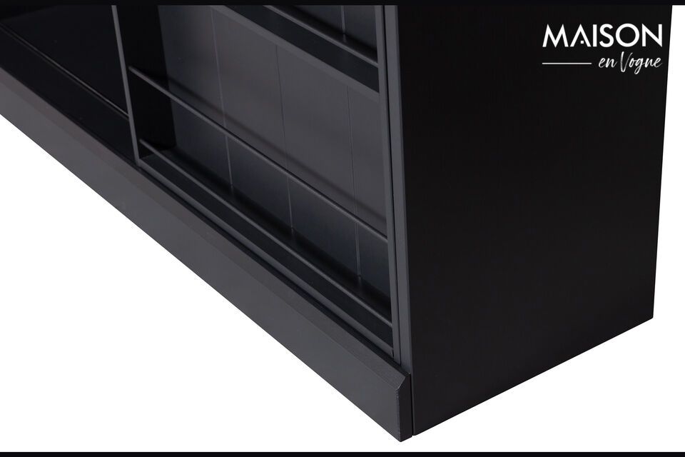5m wide, the cabinet has a large storage space with a depth of 46