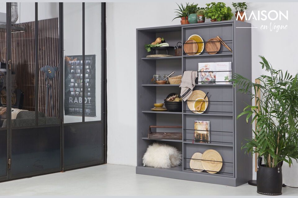 Are you hesitating between a wardrobe to store different objects or clothes