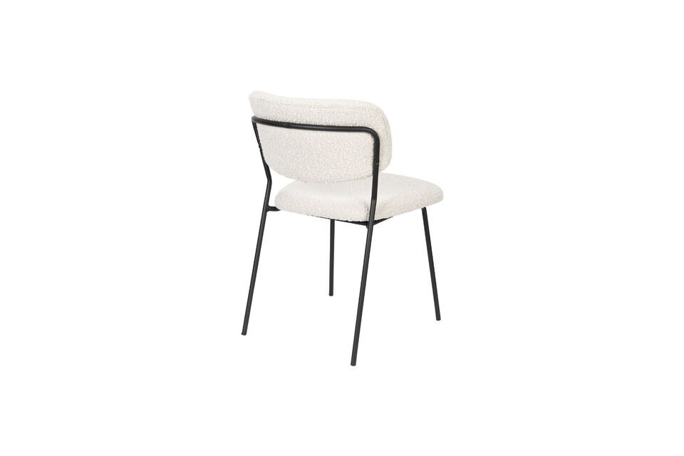 This chair offers not only impeccable style