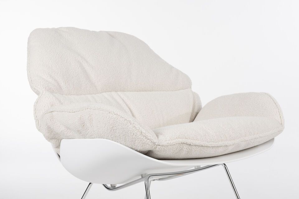 Its light weight makes it easy to move around, so you can rearrange your space to suit your needs