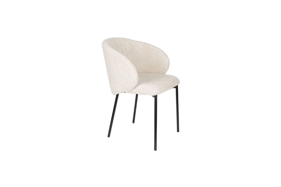 With its clean lines and delicate silhouette, this piece of furniture invites reverie