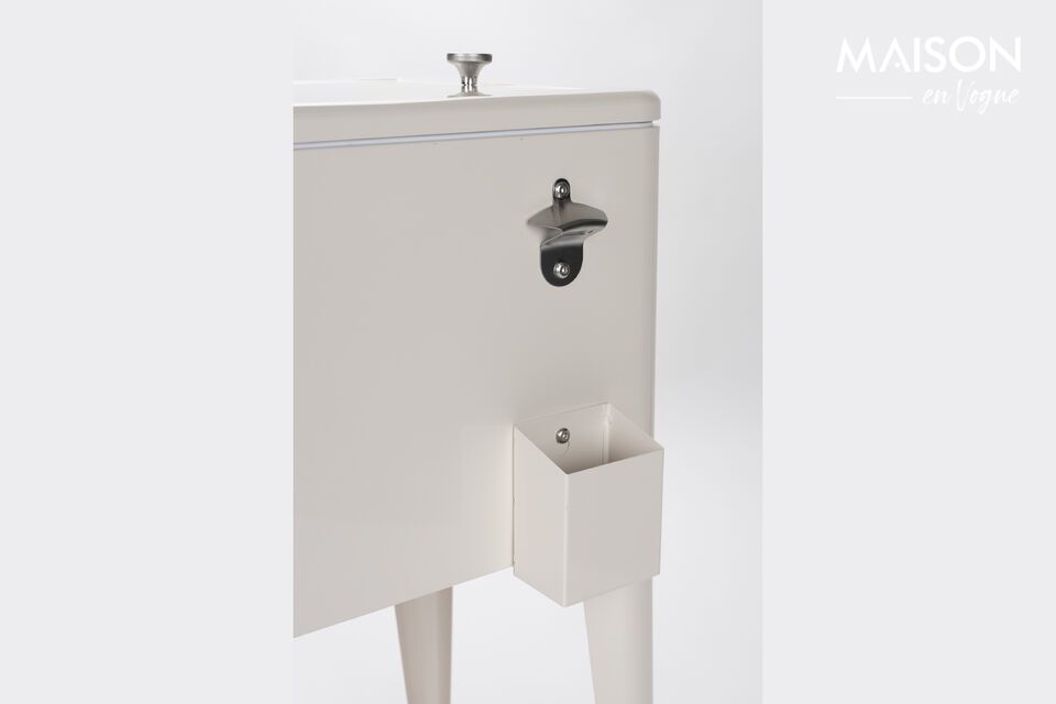 Whether used as a side table for an impromptu aperitif or as a decorative element