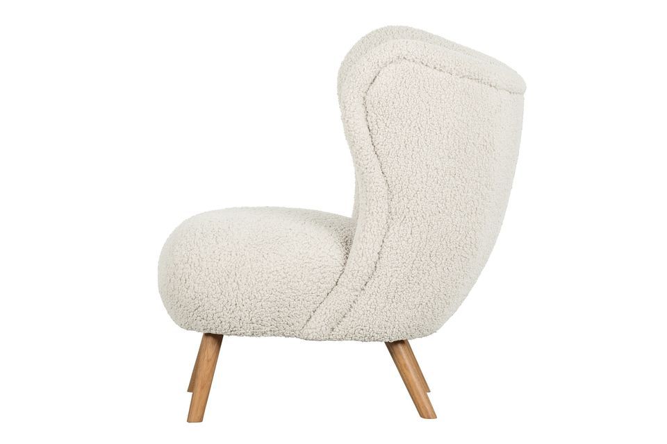 Ultra soft armchair with a lovely touch