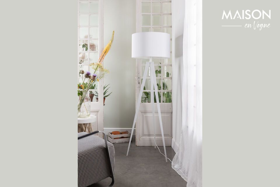 White Tripod Floor Lamp Zuiver