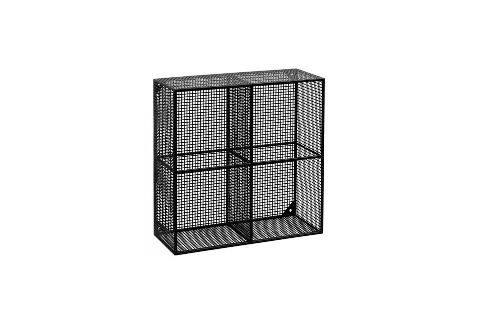 An almost industrial and resolutely contemporary look for this black wire mesh shelf