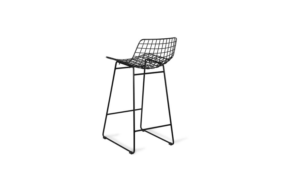 With a rather industrial style, the clean lines of this stool are very seductive
